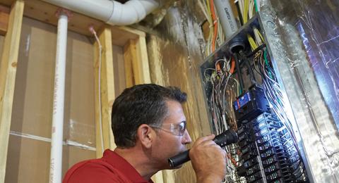 Amerispec-why-you-need-a-home-inspection_Electrical.jpg